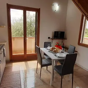 https://casa-cao-grazioso-appartamento-a-nurachi.in-sardinia.net