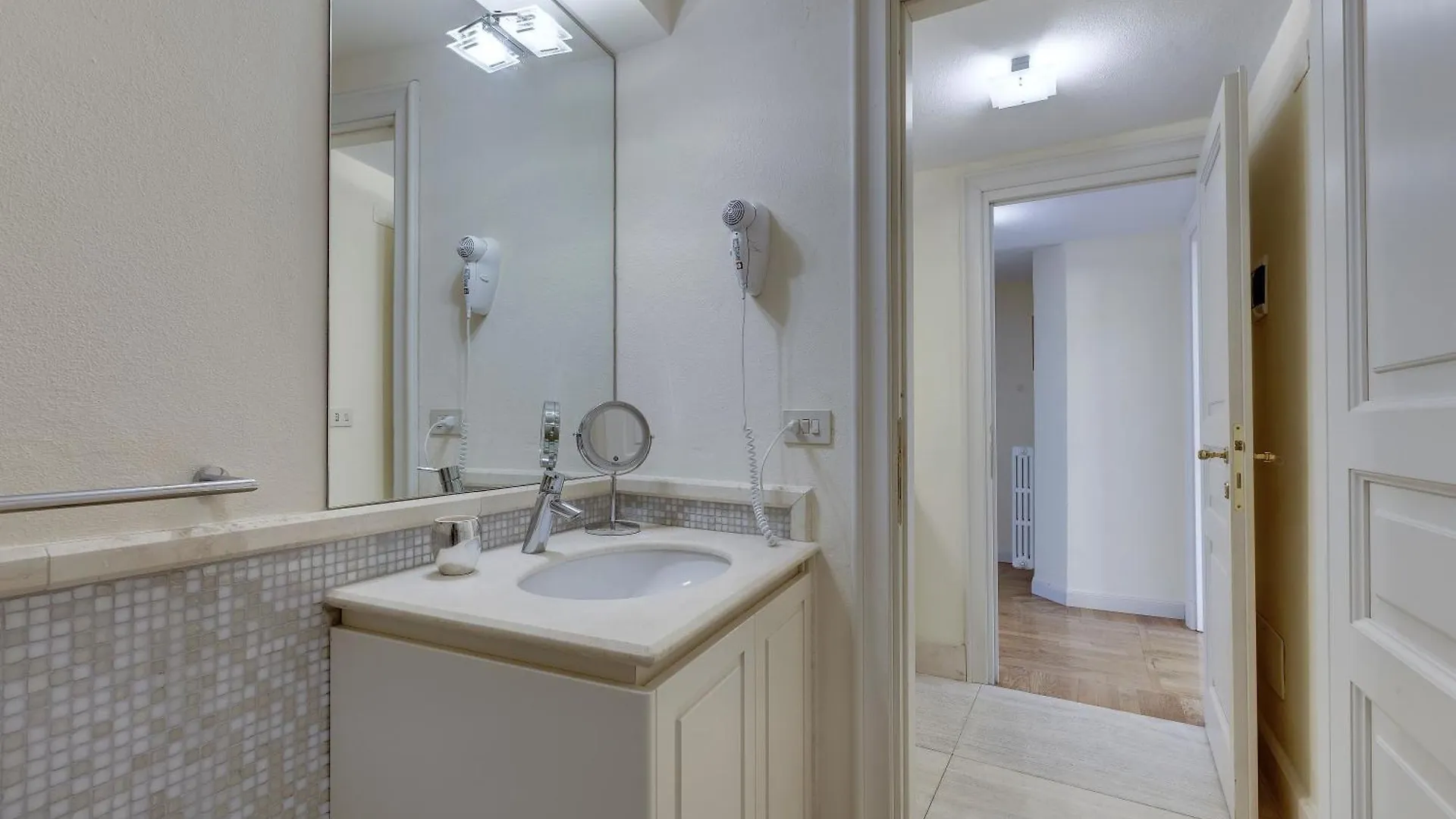Le Farine Della Signoria Apartments By Mamo Florencia